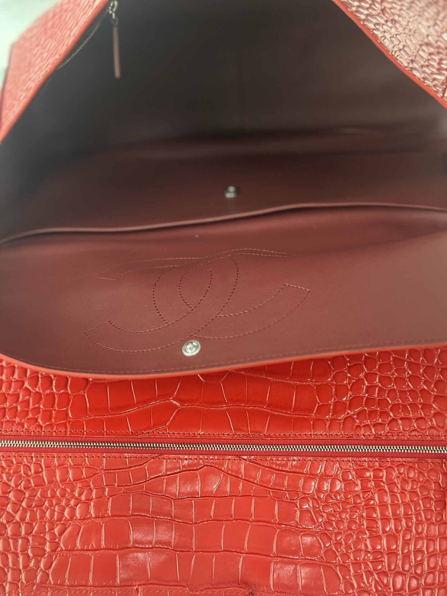 Chanel 26S Maxi Flap Bag in Burgundy Caviar Leather - Image 8