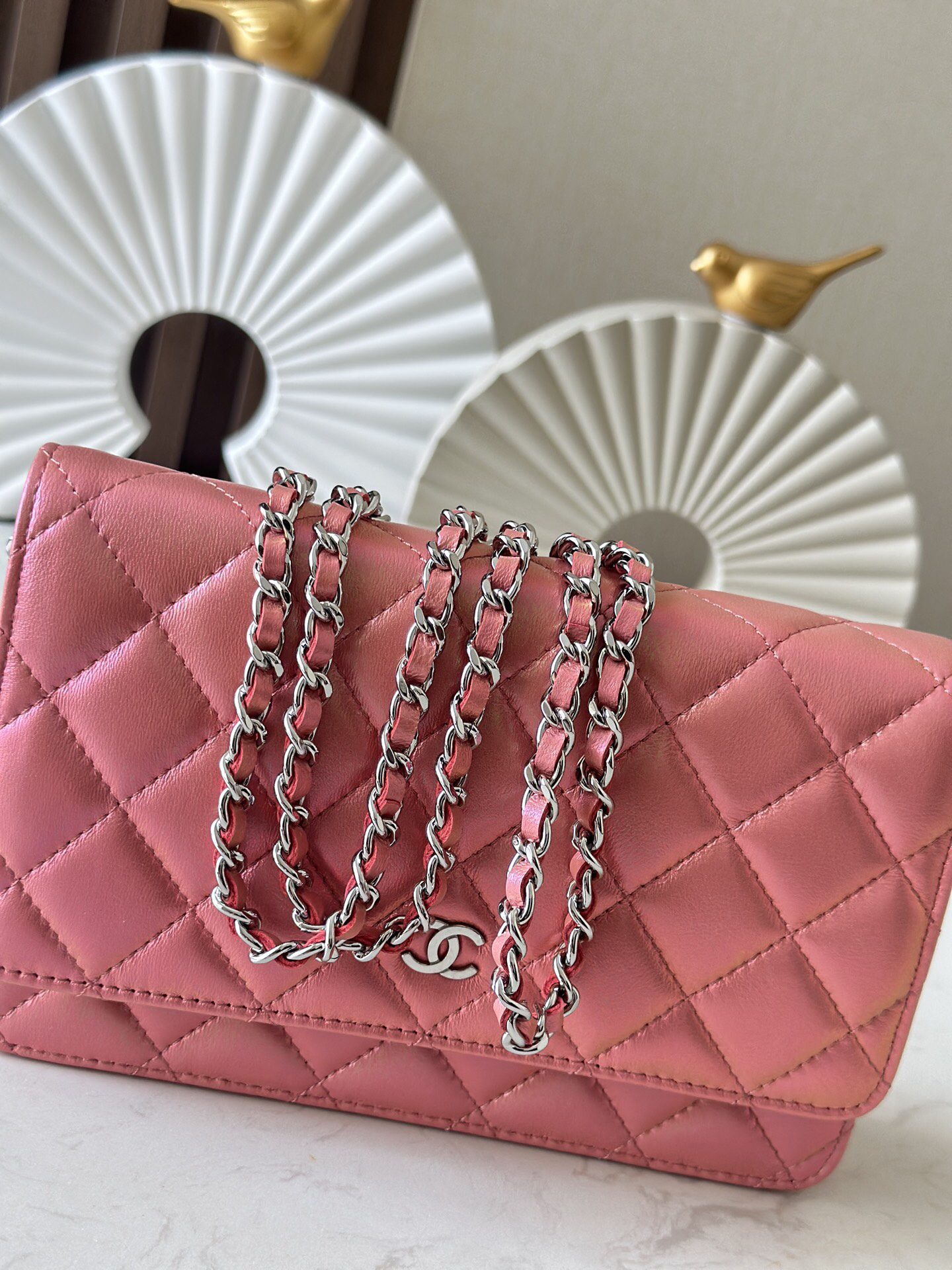 Chanel Wallet on Chain in Iridescent Pink Lambskin - Image 8