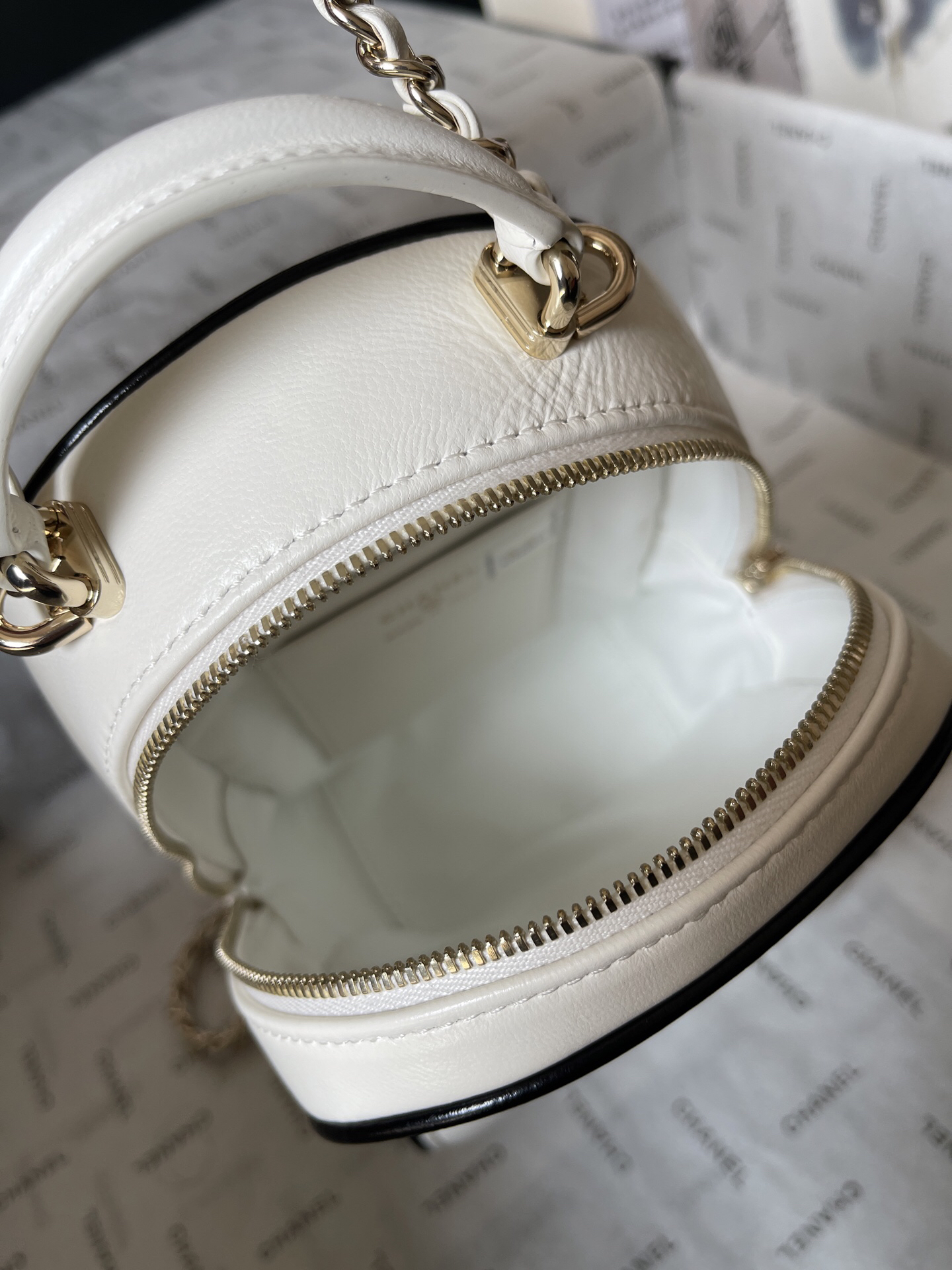 Chanel Black and White Quilted Lambskin Backpack - Image 8
