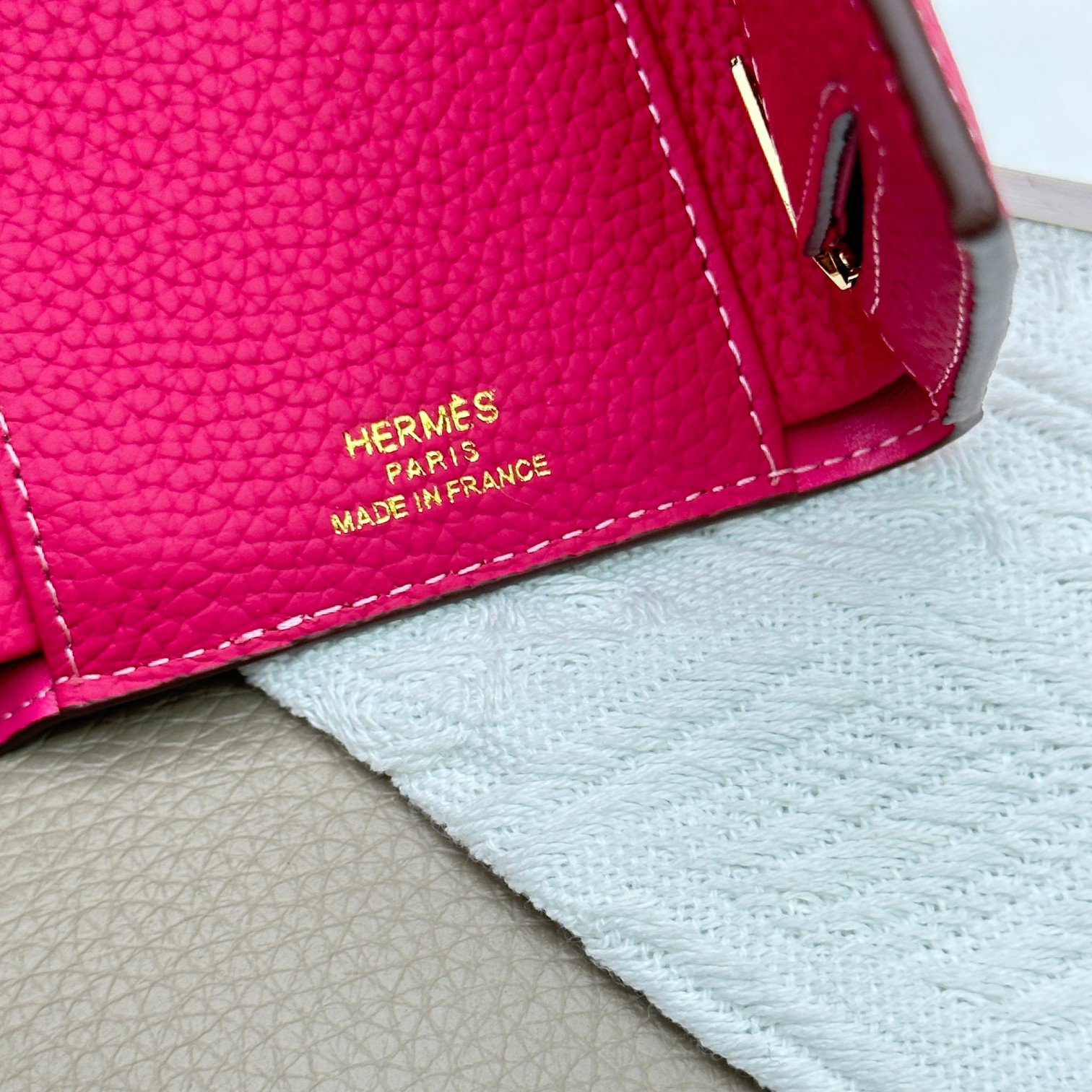 Hermes Togo Leather Tri-Fold Wallet with Gold-Tone Clasp - Image 8