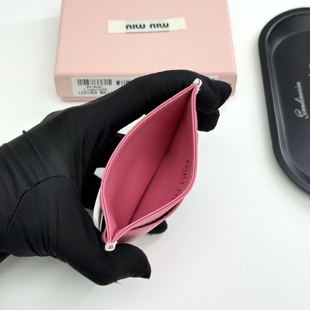 Miu Miu F11 Lambskin Wallet - Image 8