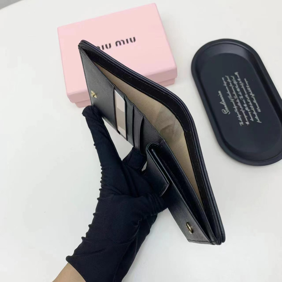 Miu Miu Leather Wallet 5238 - Image 8