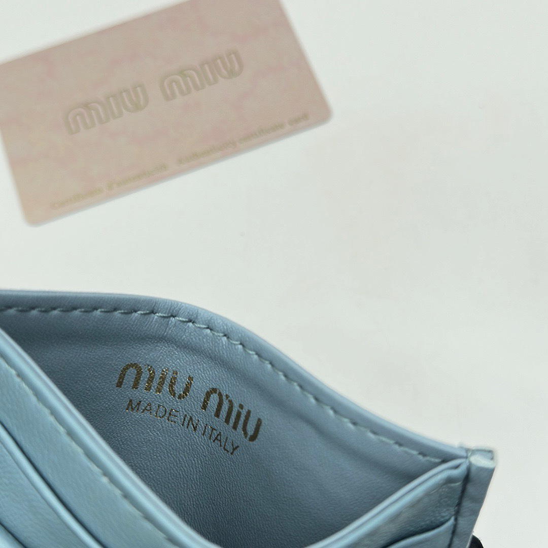 Miu Miu Leather Wallet - Image 8