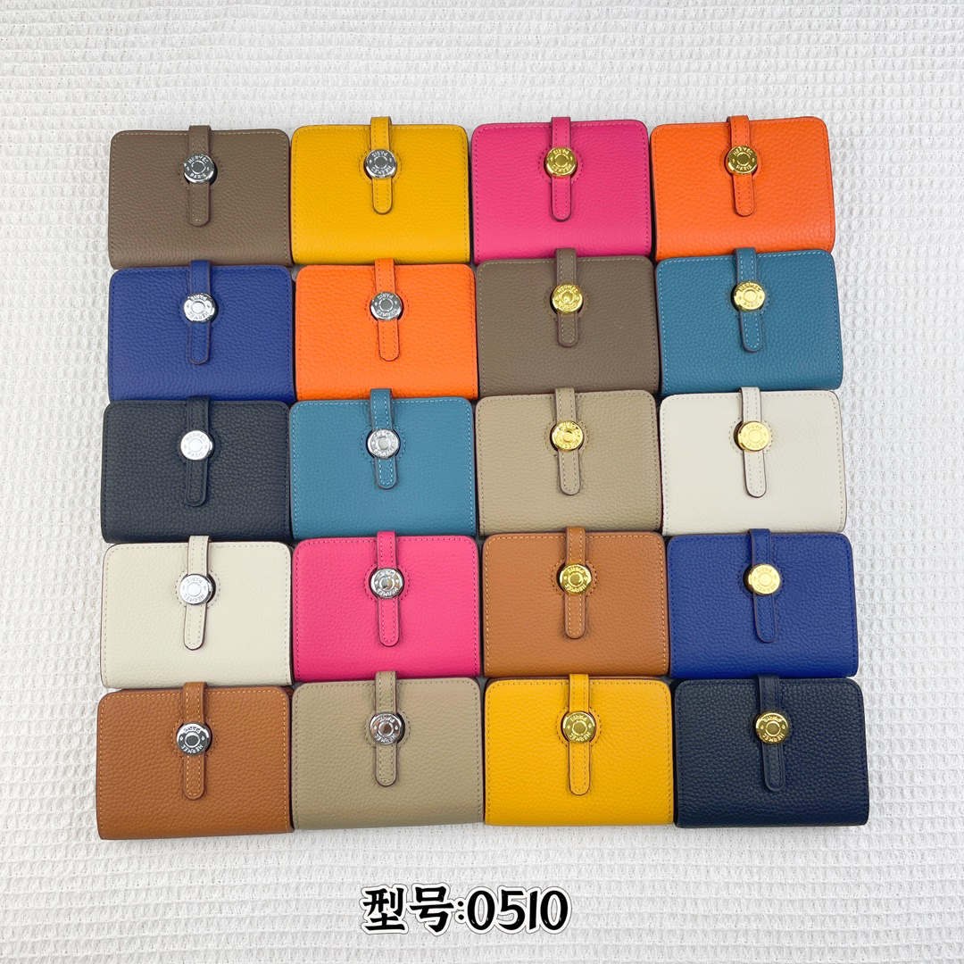 Hermes Togo Leather Wallet with Silver Hardware - Image 8