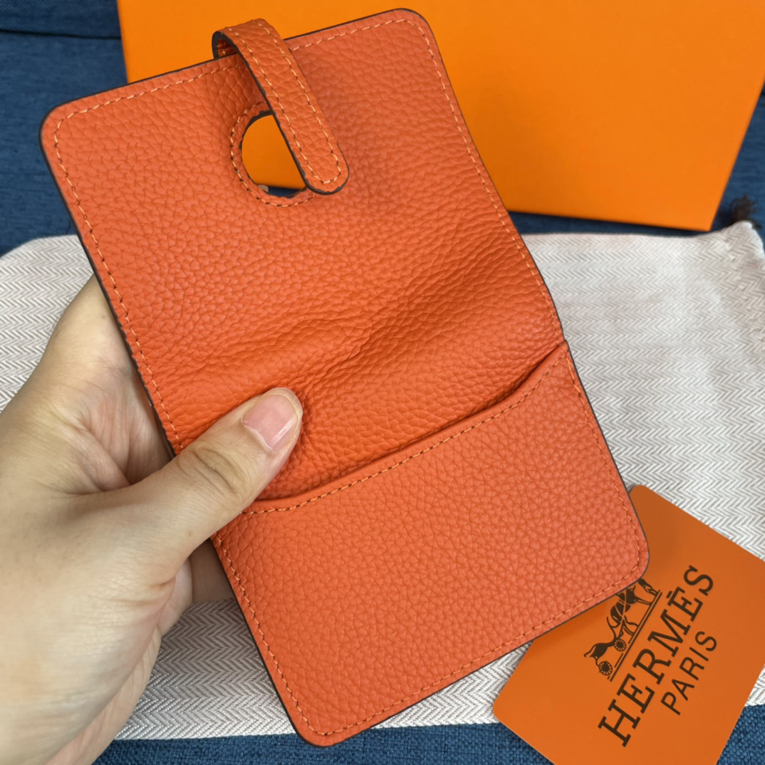 Hermès Togo Leather Card Holder - Image 8