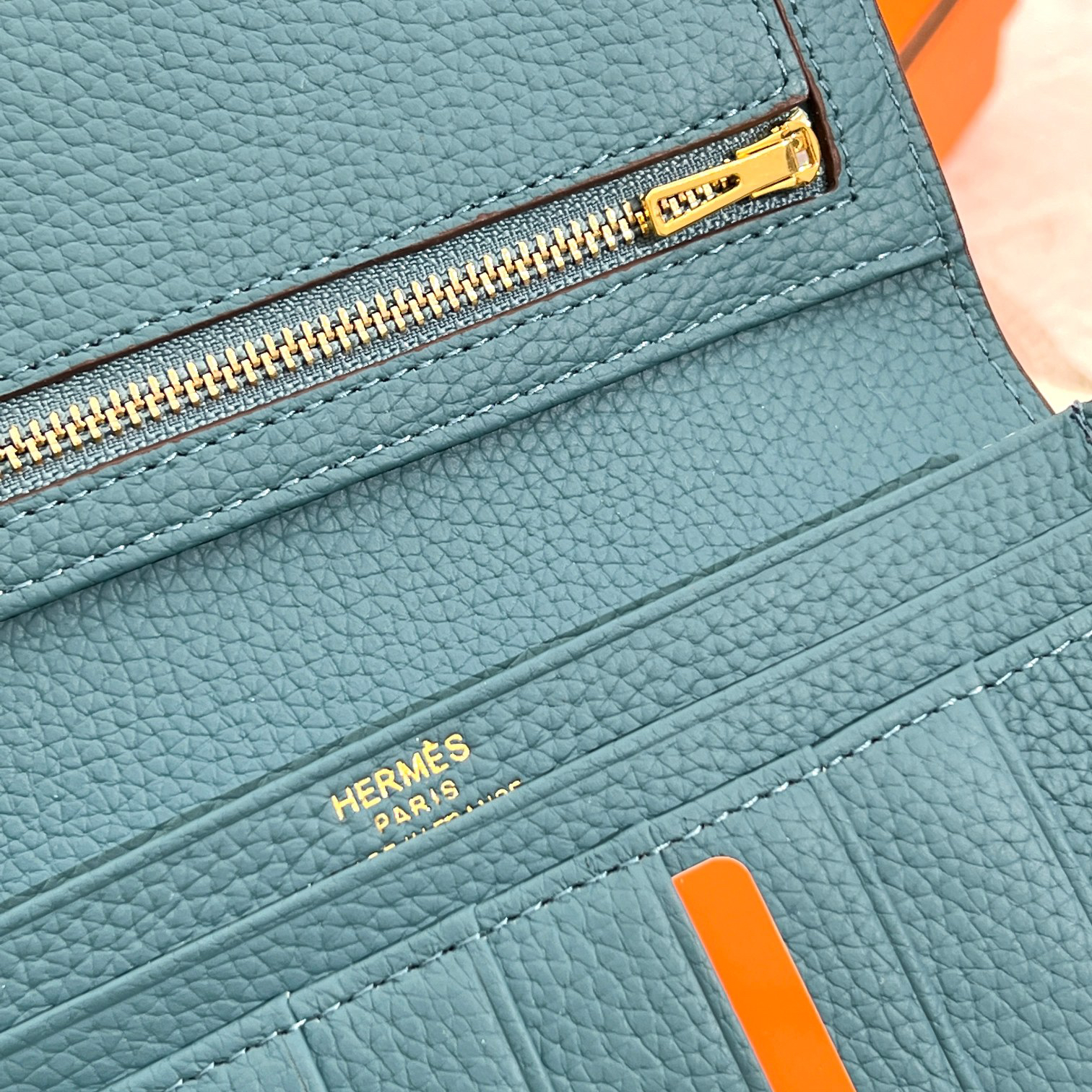 Hermes Women's Vertical Leather Wallet with Interior Zip Pocket - Image 8