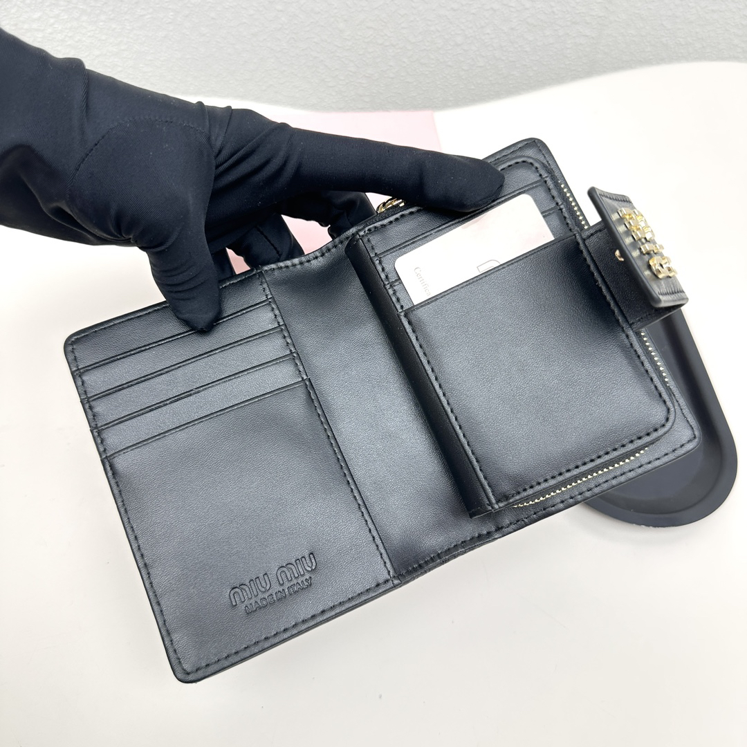 Miu Miu Lambskin Wallet - Image 8