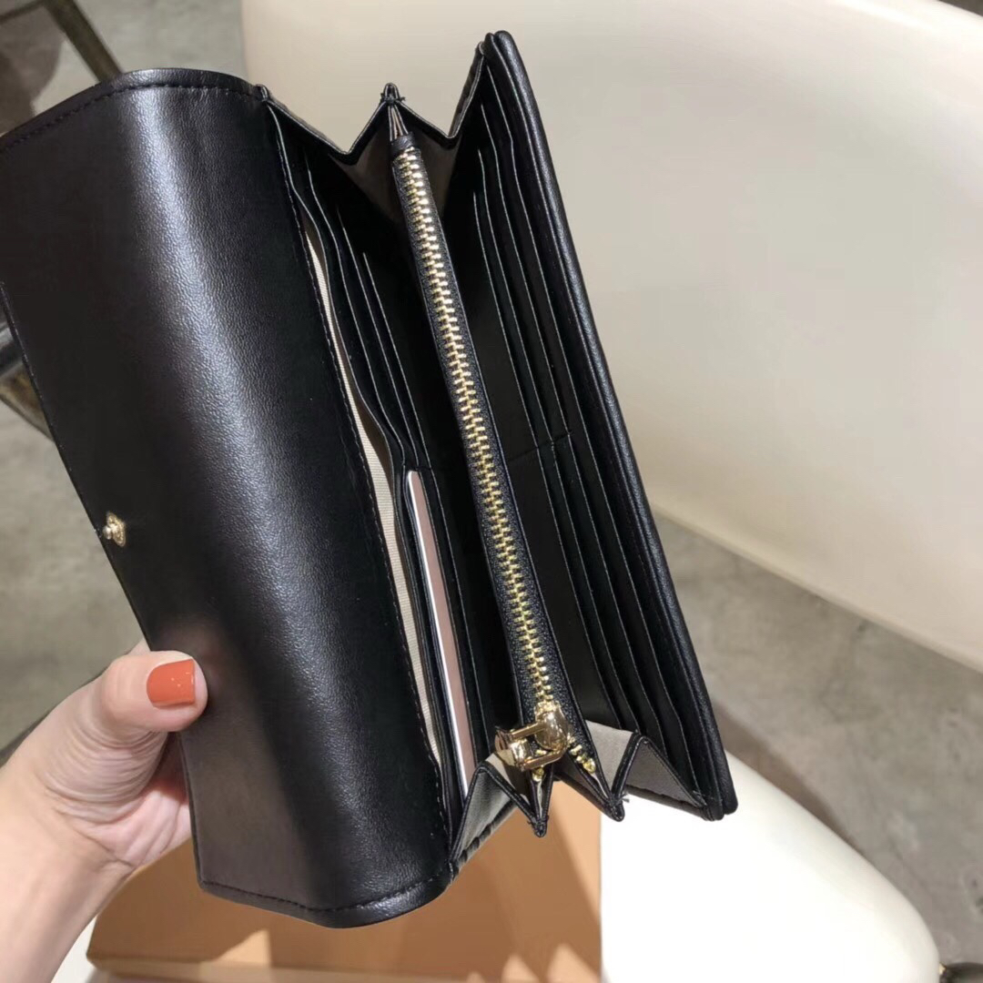 Miu Miu Lambskin Wallet - Image 8