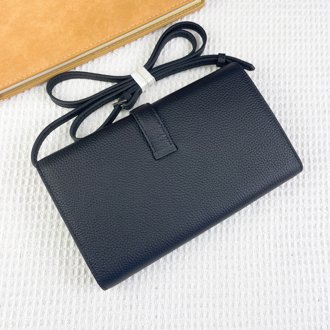 Hermes H538-2 Togo Leather Shoulder Crossbody Bag - Image 8