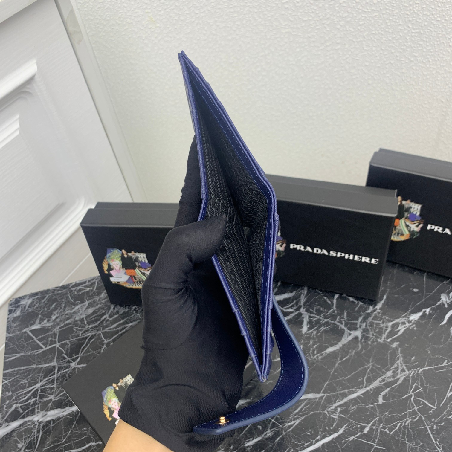 Prada Leather Short Wallet LM215 - Image 8
