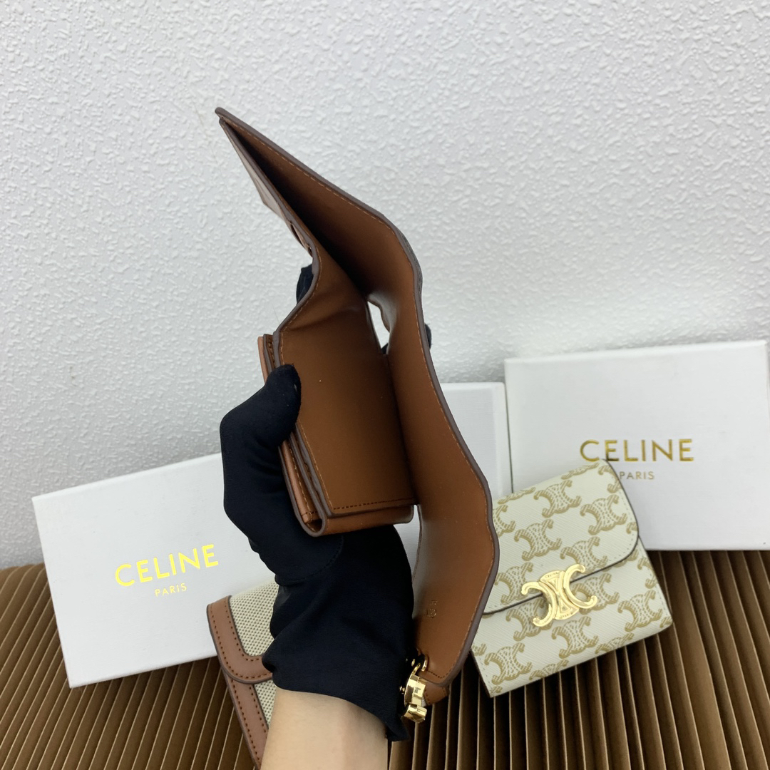 Triomphe Small Wallet - Image 8