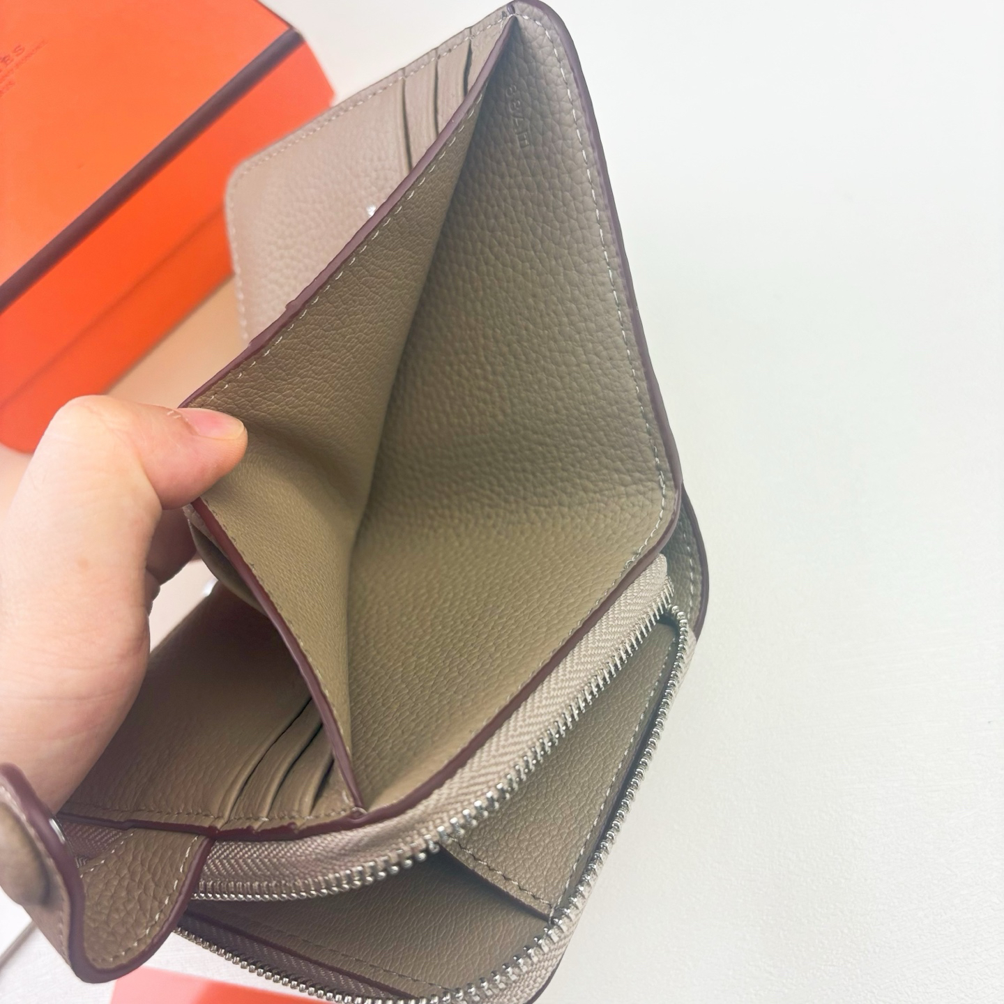 Hermès Silk'in Togo Women's Wallet - Image 8