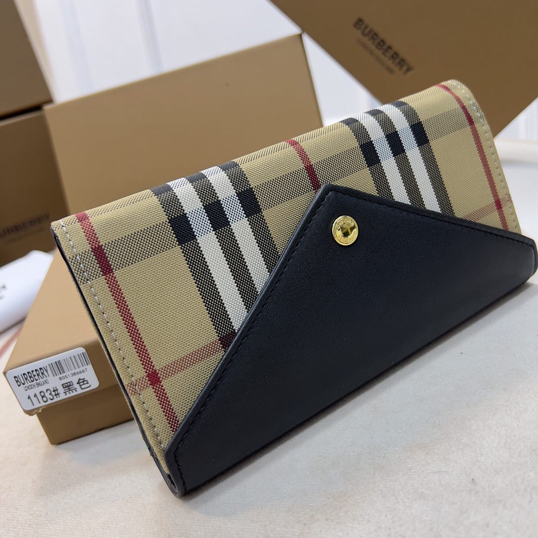 Burberry Vintage Check Long Wallet - Image 8