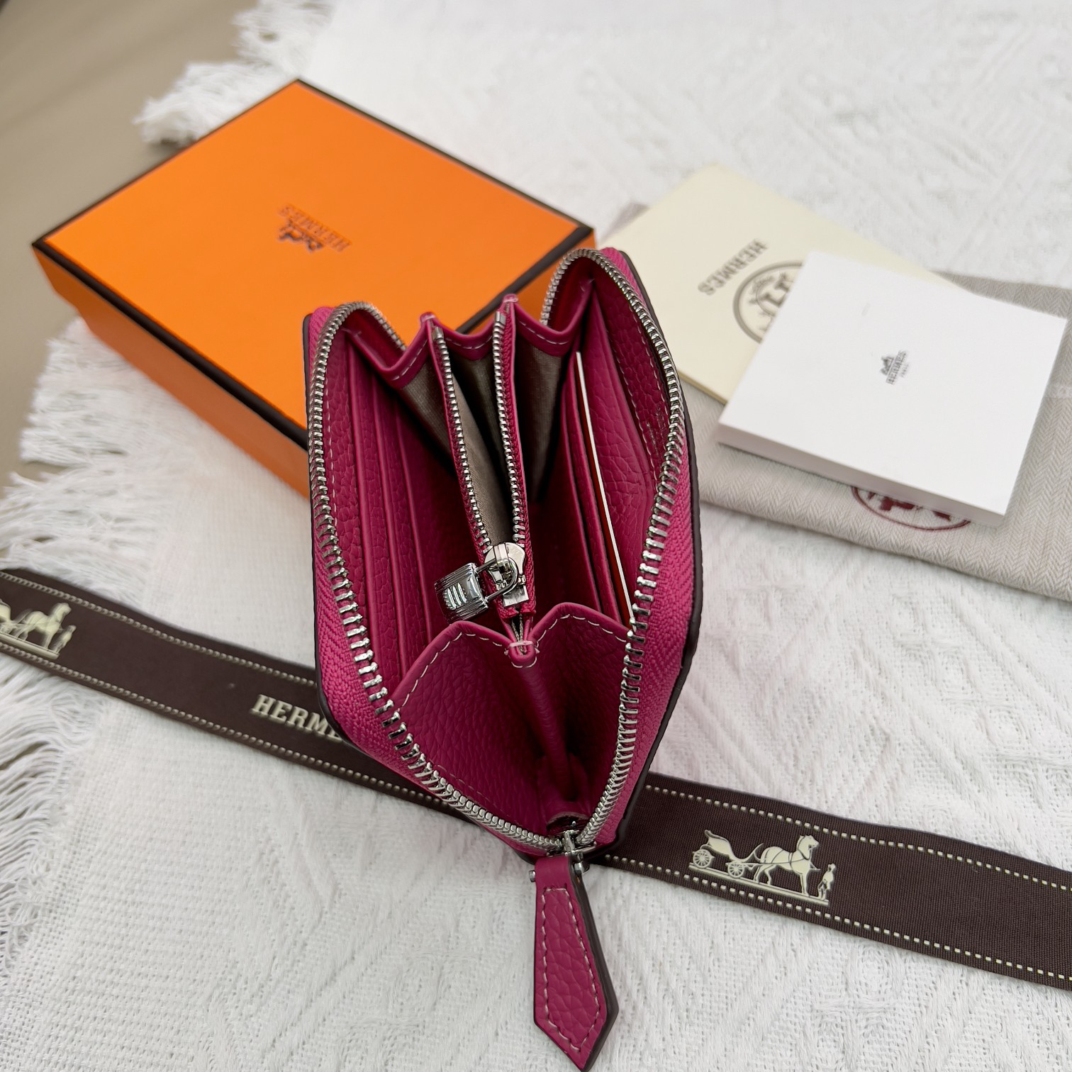 Hermès Constance Leather Wallet - Image 8