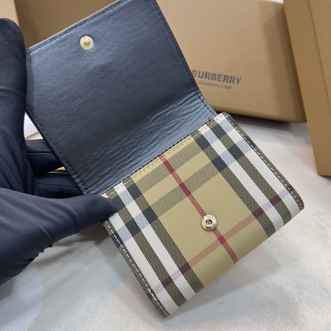 Burberry Vintage Check Canvas Short Wallet - Image 8