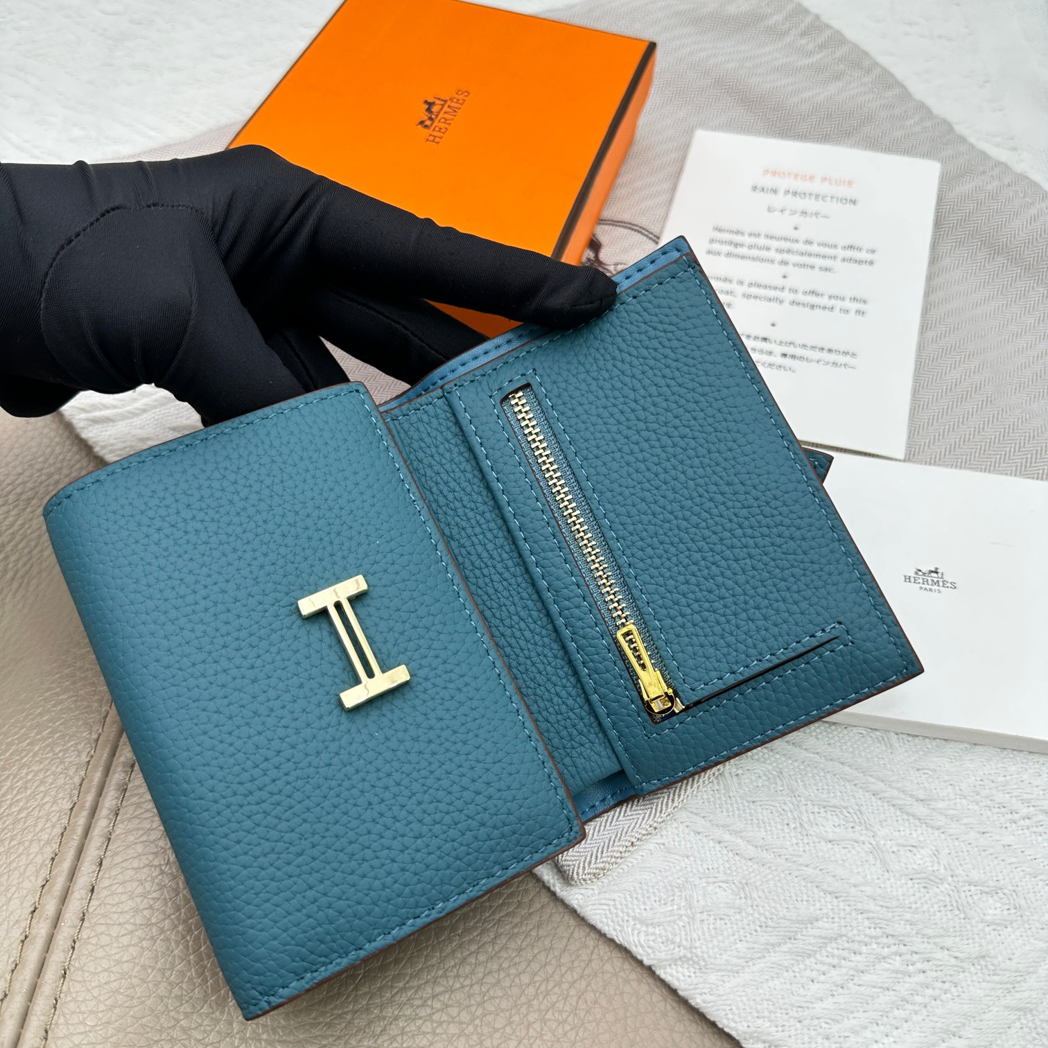 Hermes Togo Leather Trifold Wallet - Image 8