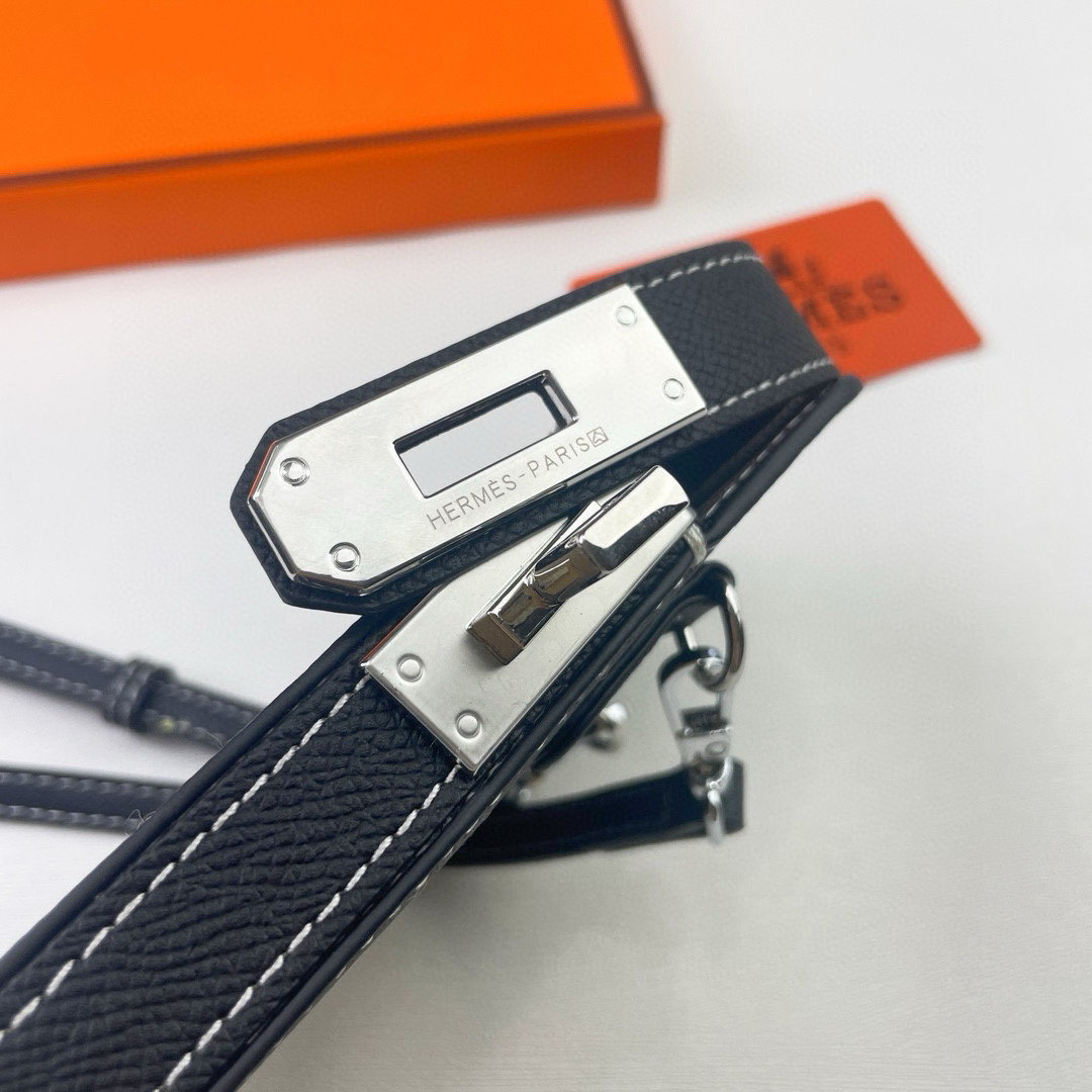 Hermès Hac a Box Tadelakt Calfskin Phone Case with Shoulder Strap - Image 8