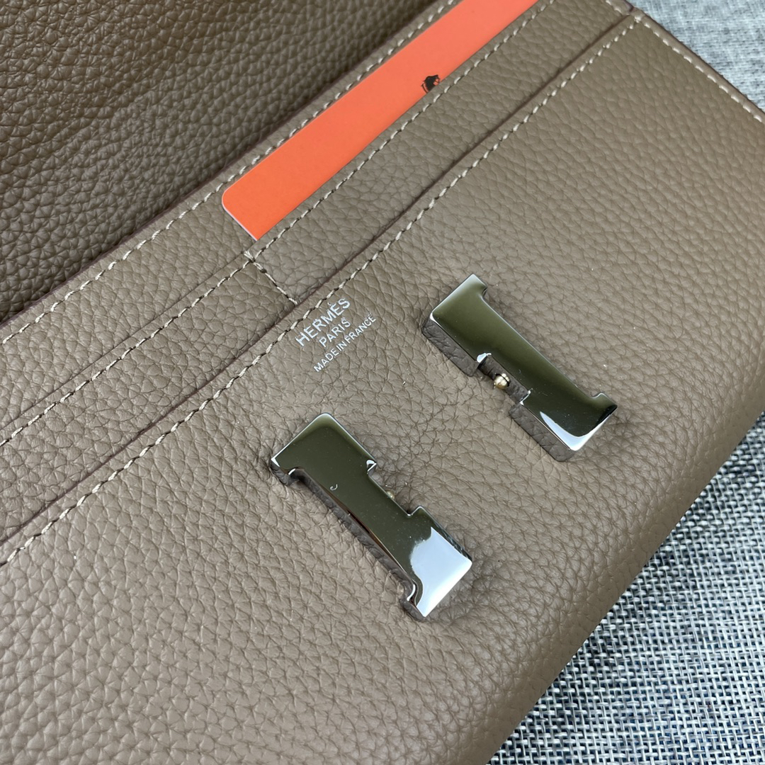 Hermes Constance 9852 Togo Leather Shoulder Bag - Image 8