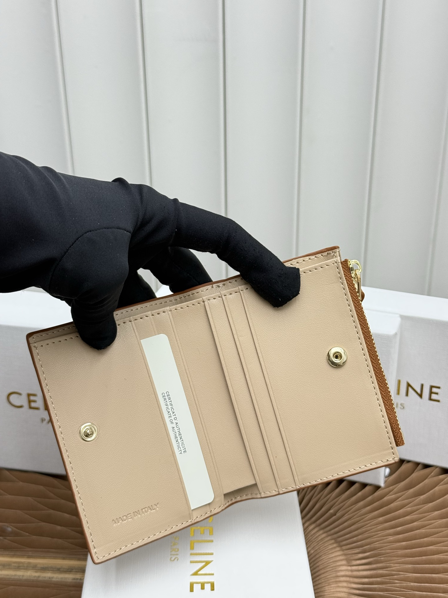 CELINE Short Leather Wallet - Image 8