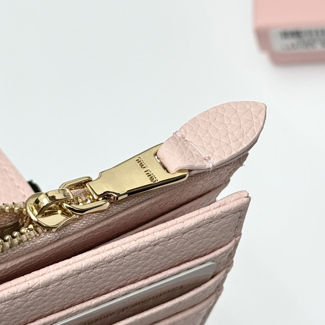 Miu Miu V13 Leather Bag - Image 8