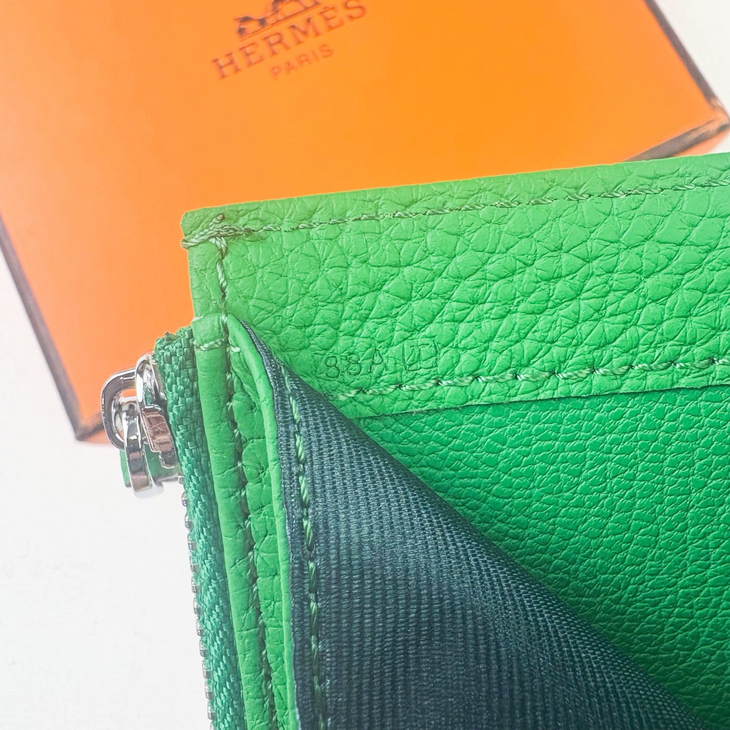 Hermès Silk'in Togo Leather Wallet - Image 8