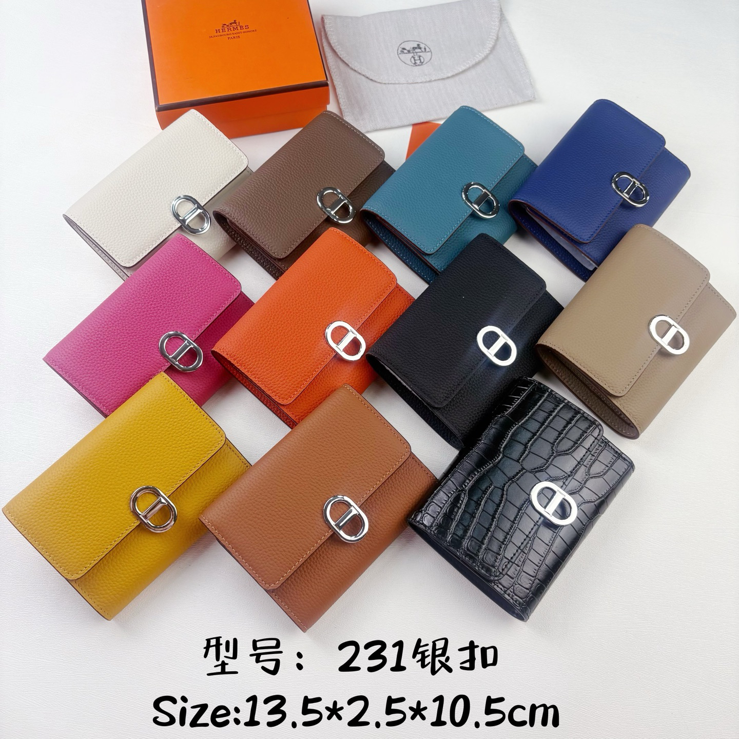 Hermès Togo Calfskin Wallet with Silver-Tone Clasp - Image 8