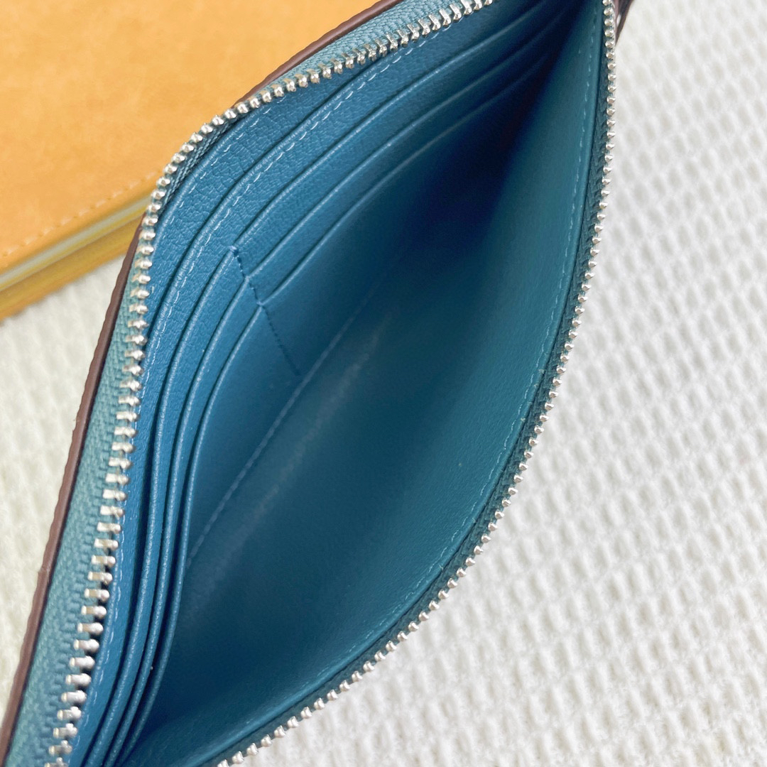 Hermès Silk’in Barenia Calfskin Wallet - Image 8