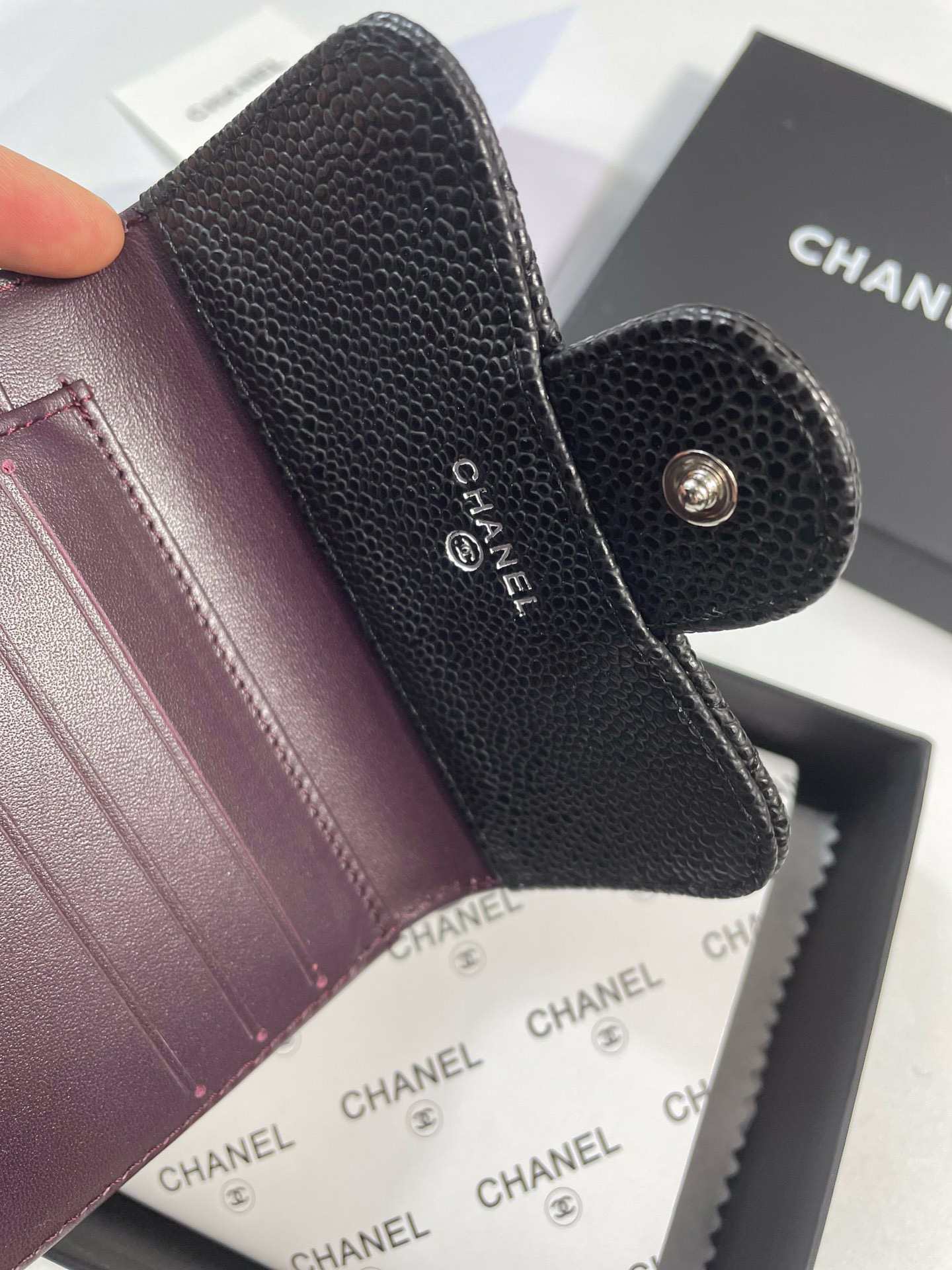 Chanel Classic Caviar Leather Wallet - Image 8