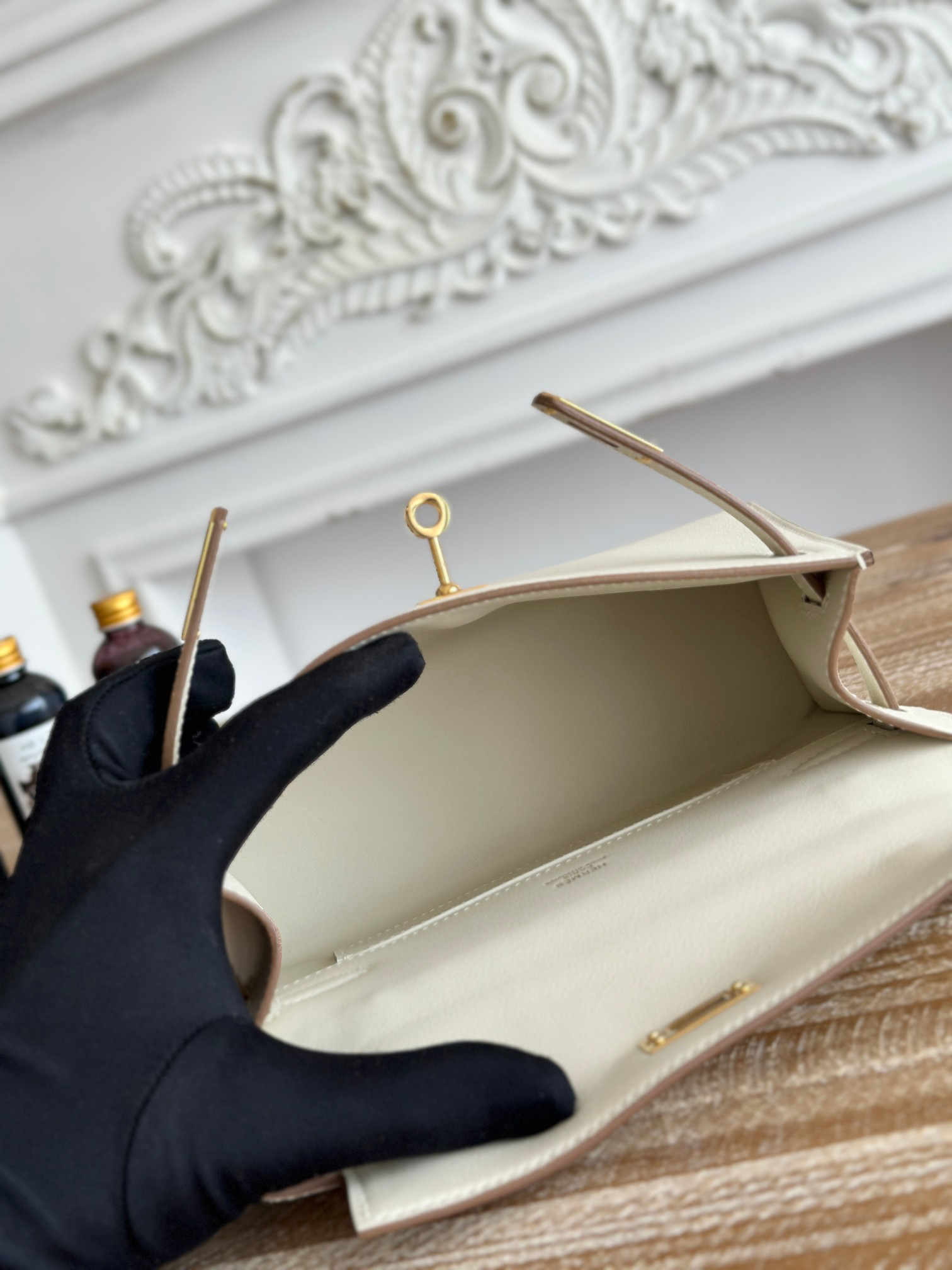 Kelly Mini Pouchette Handbag - Image 8