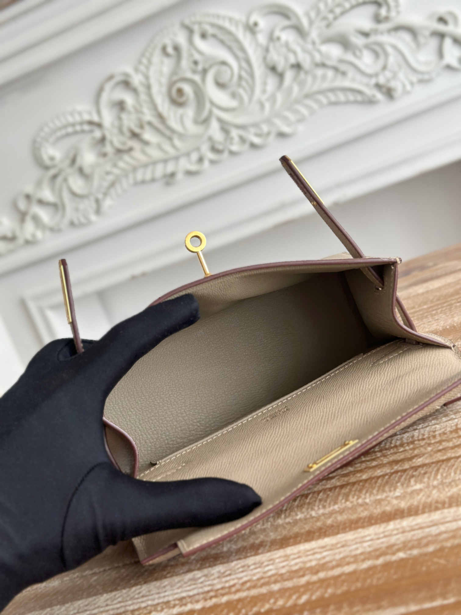 Hermès Kelly Mini Pochette Handbag - Image 8