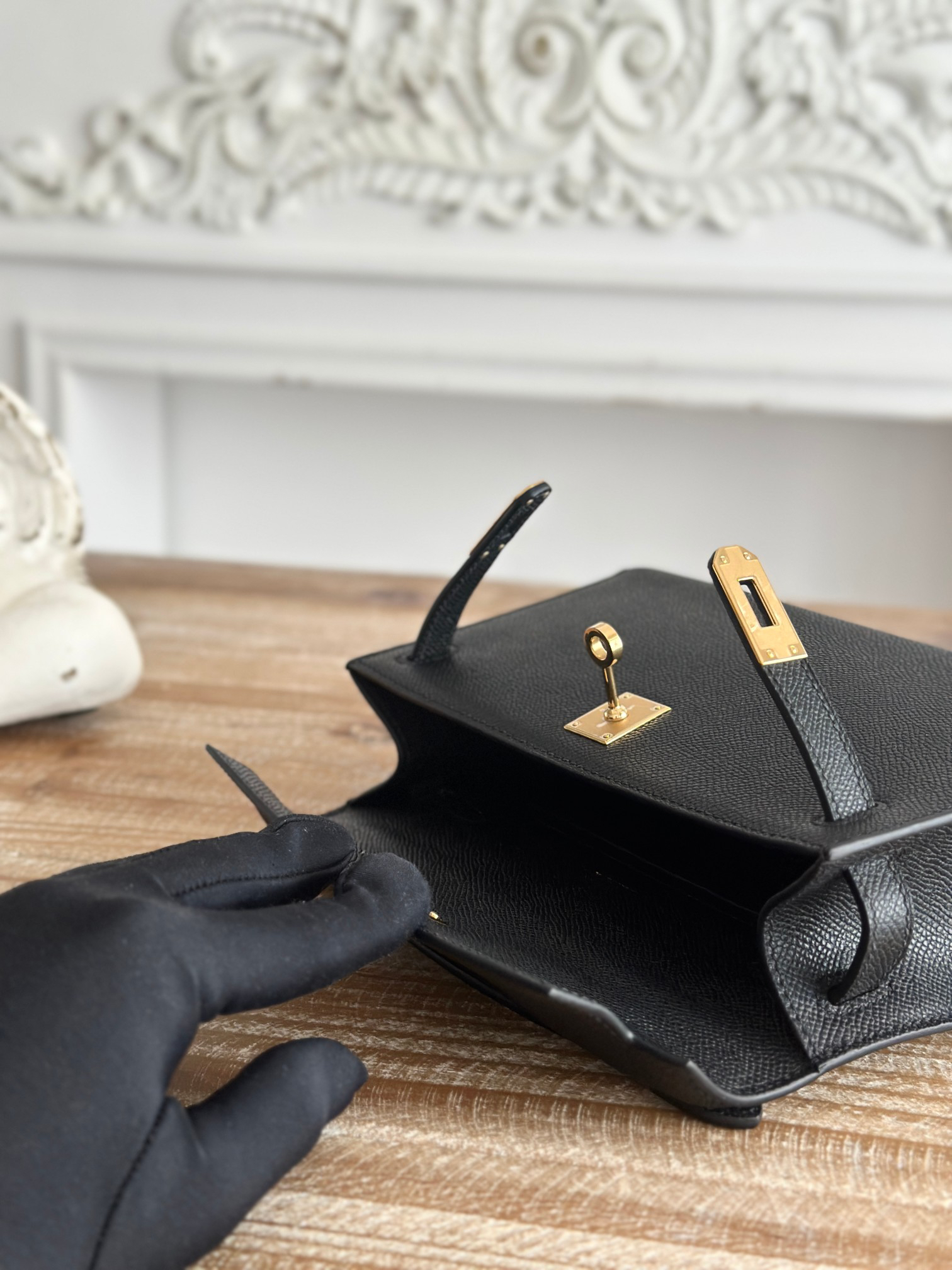 Hermès Kelly Mini Pochette Handbag - Image 8