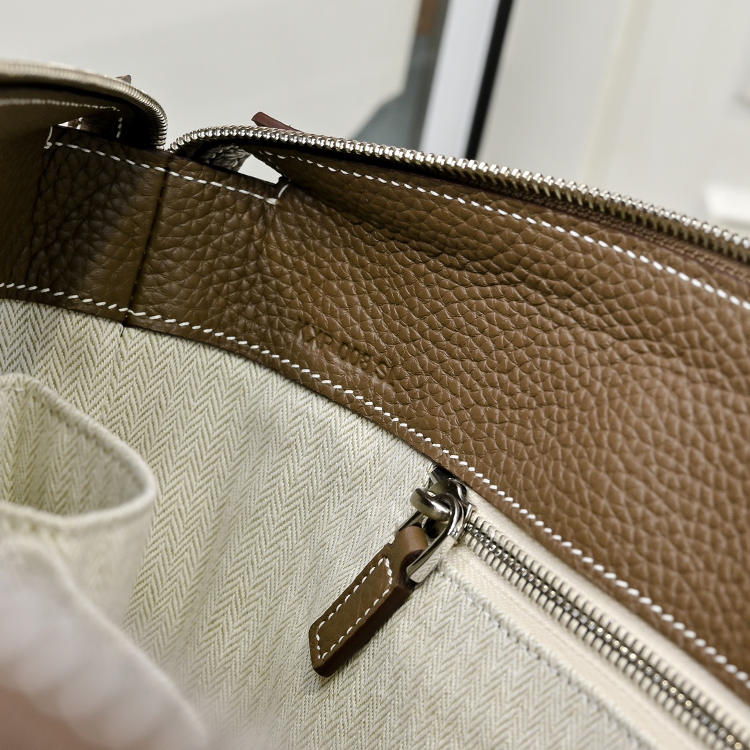Hermes Men's Briefcase - Image 8