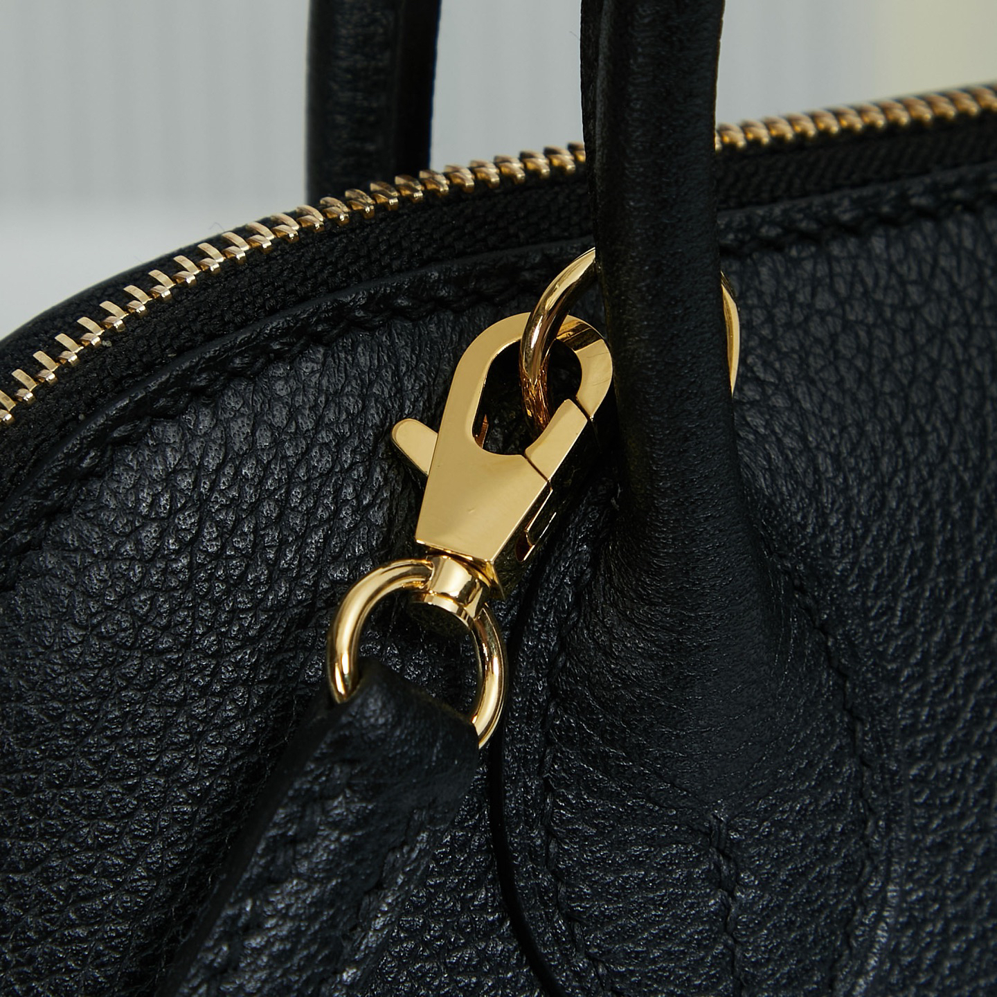 Hermes Bolide 19 Bowling Bag in Black Evercolor Leather - Image 8