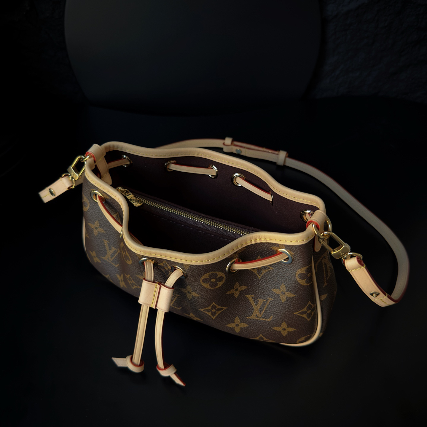 Nano Frivole M29537 Handbag - Image 8