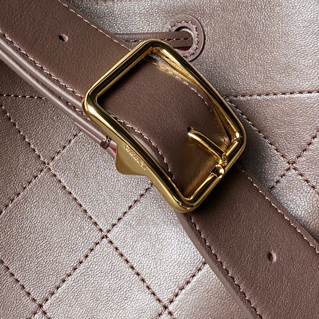 Chanel 26B Leather Bucket Crossbody Bag AS6584 - Image 8