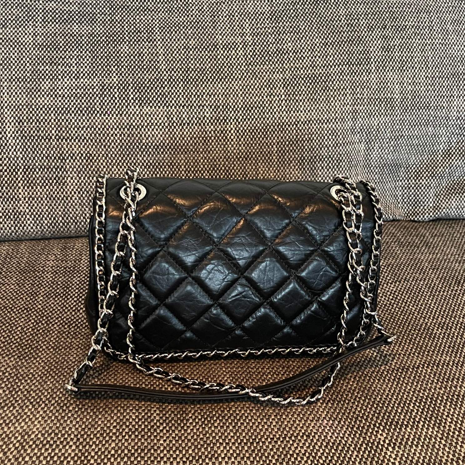 CHANEL Silver-Tone Rolled-Edge Chain CF Crossbody Bag - Image 8