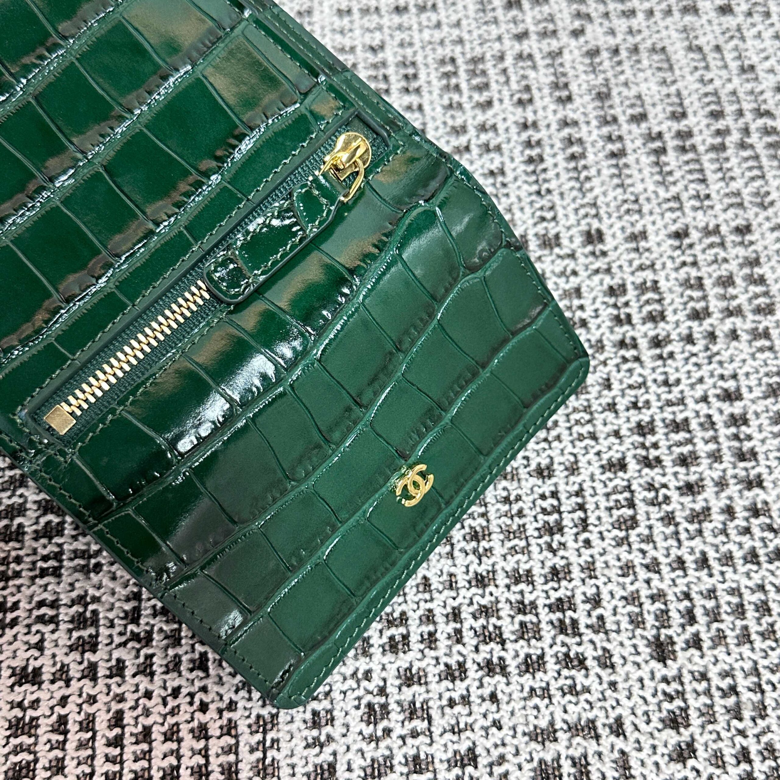 CHANEL Crocodile-Embossed Tri-Fold Wallet - Image 8