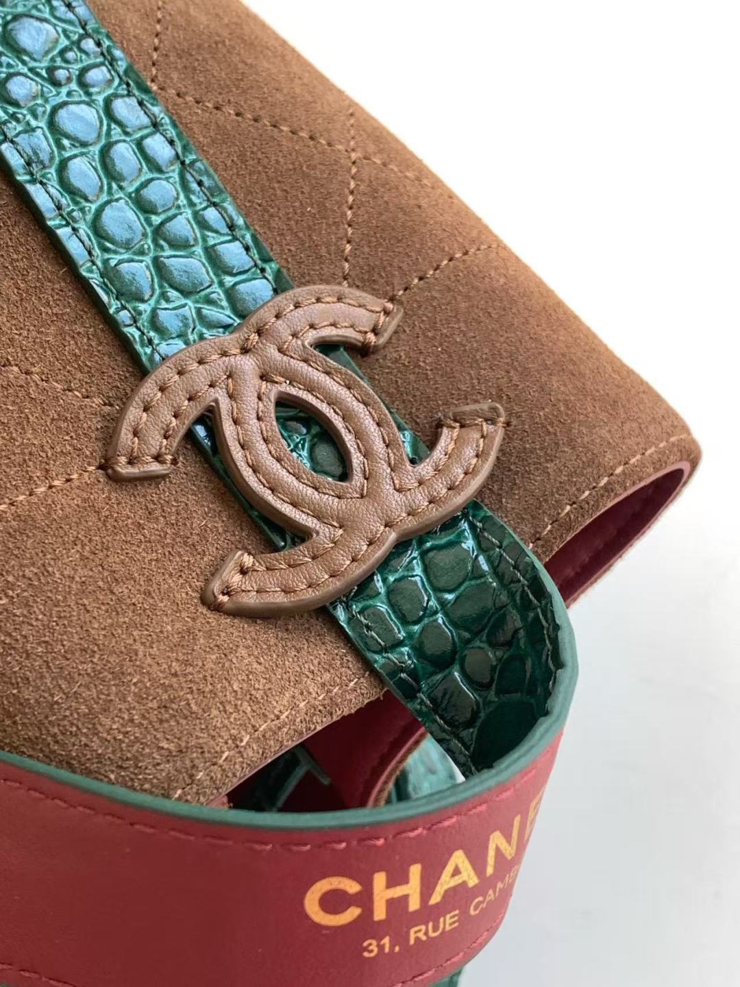 Chanel 26B AS6537 Small Calfskin Bucket Crossbody Bag - Image 8
