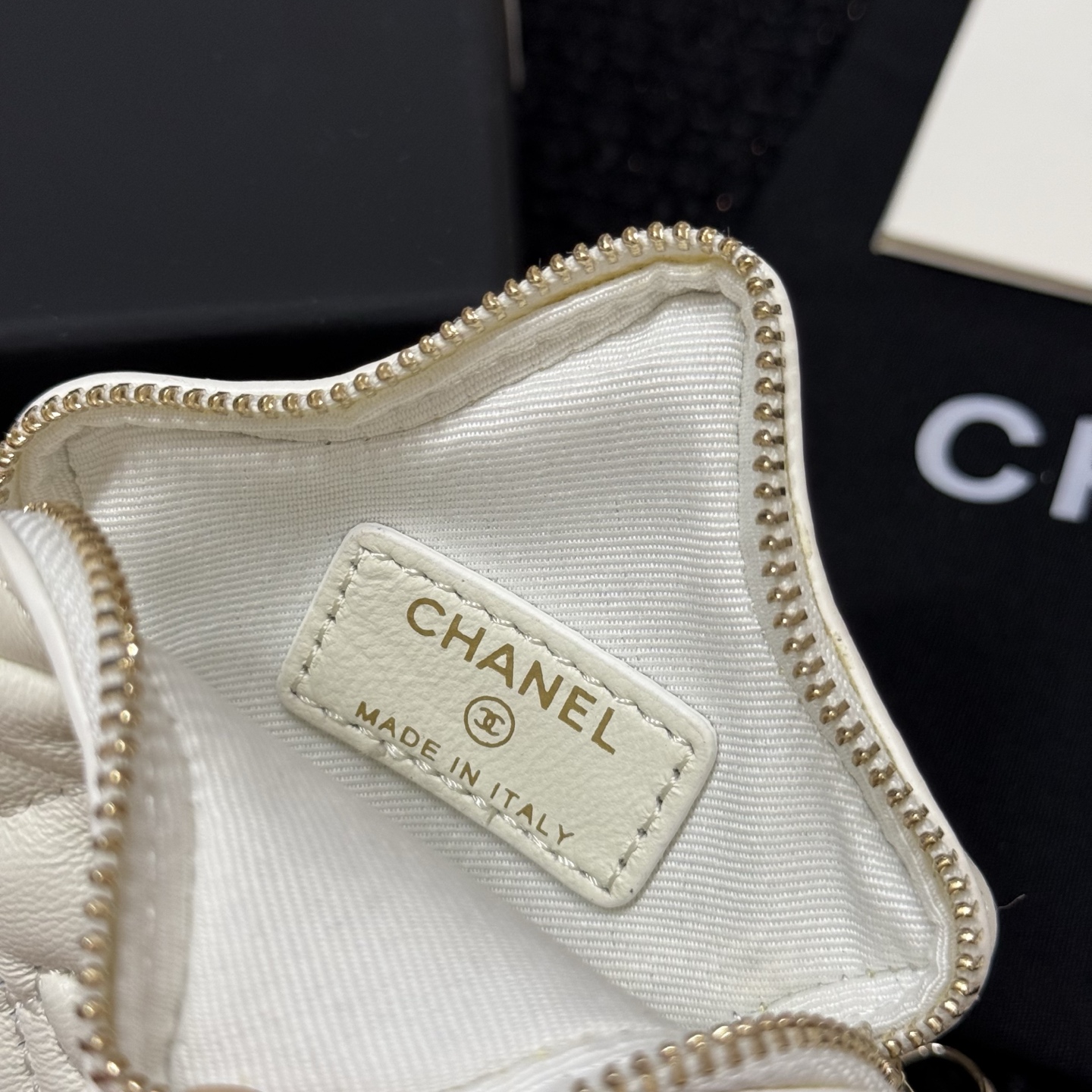 CHANEL 26C Star Coin Purse Charm - Image 8