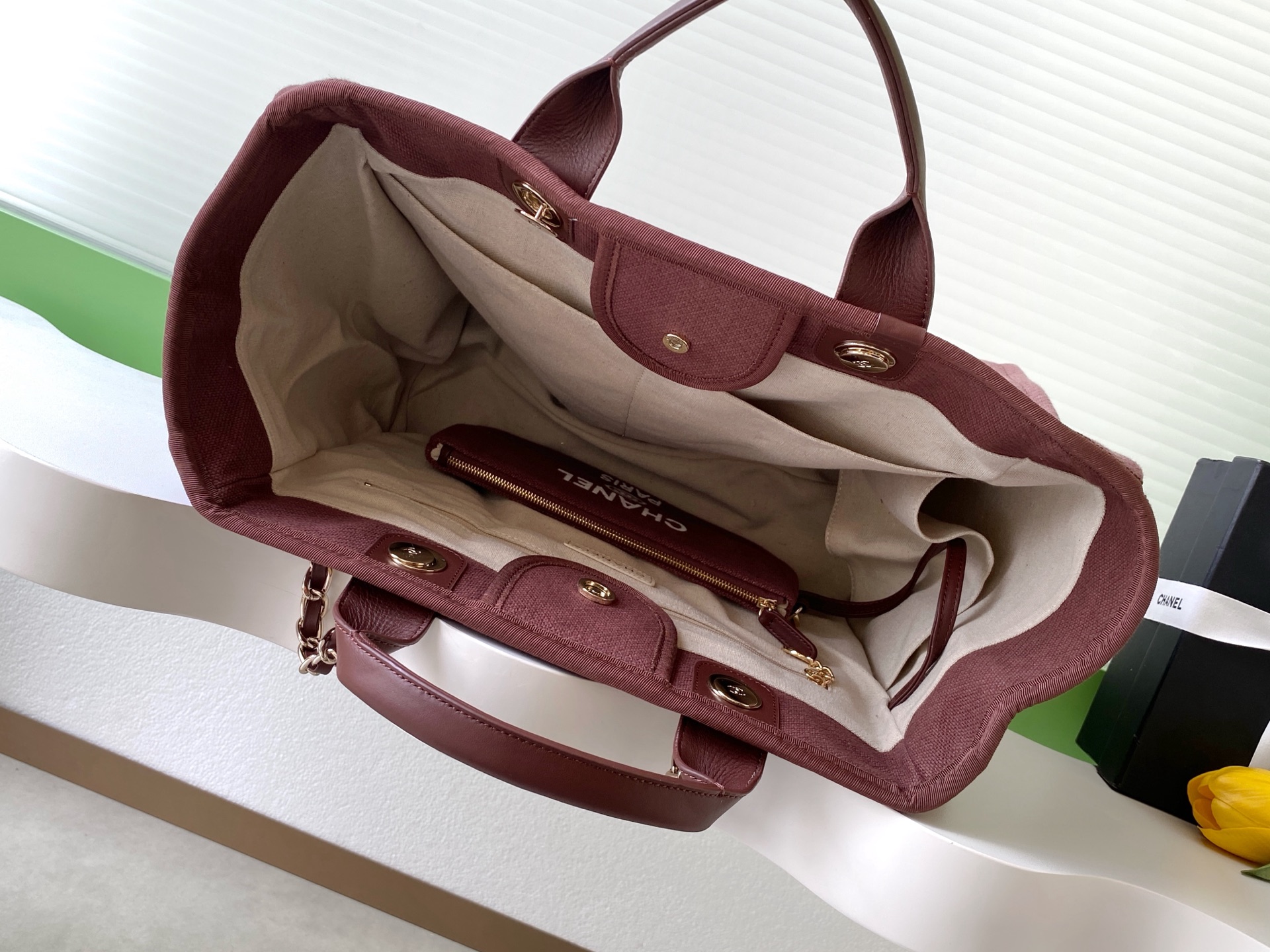 Chanel Beach Shopping Tote Bag A66941 - Image 8
