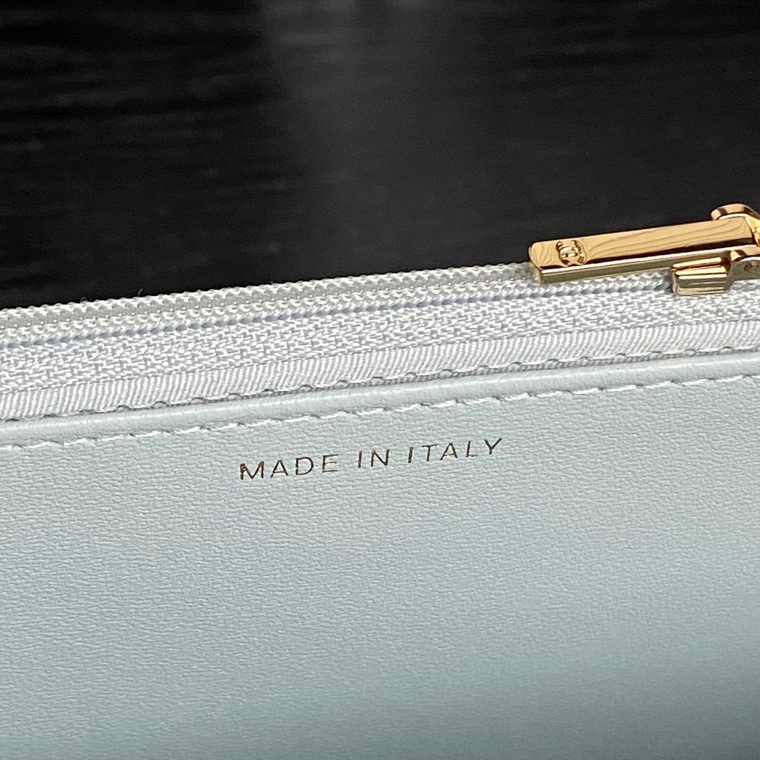 WOC Logo-Handle Handbag - Image 8