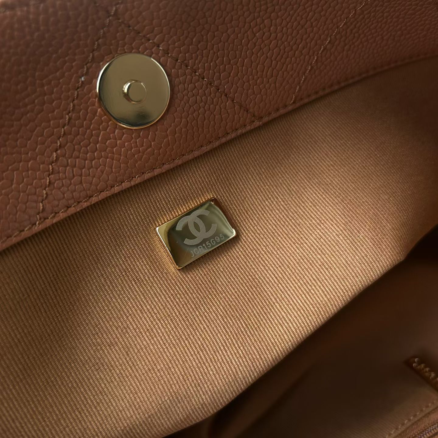 Chanel Calfskin Tote Bag AS6058 - Image 8