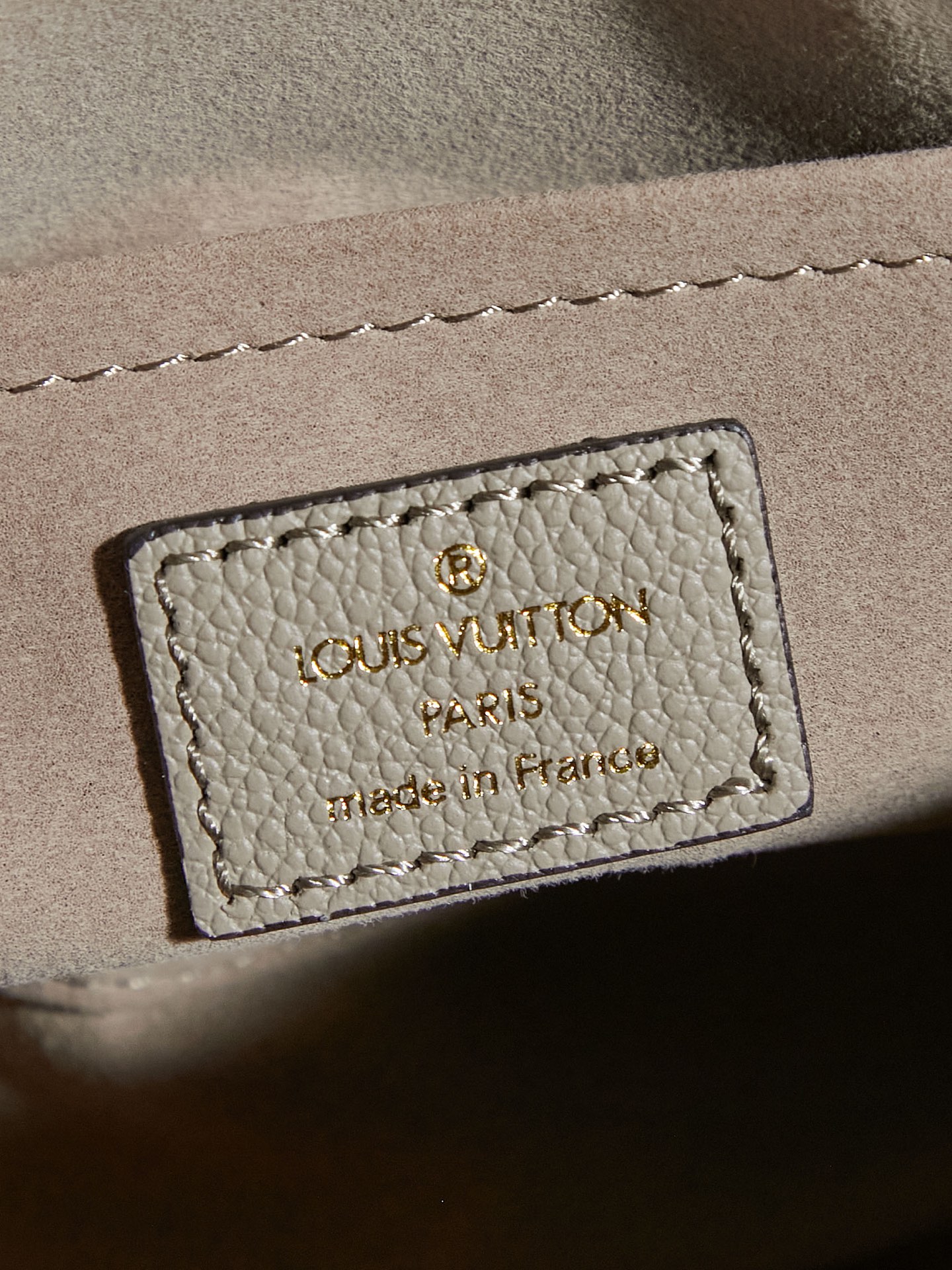 Louis Vuitton OnTheGo East West Tote Bag - Image 8