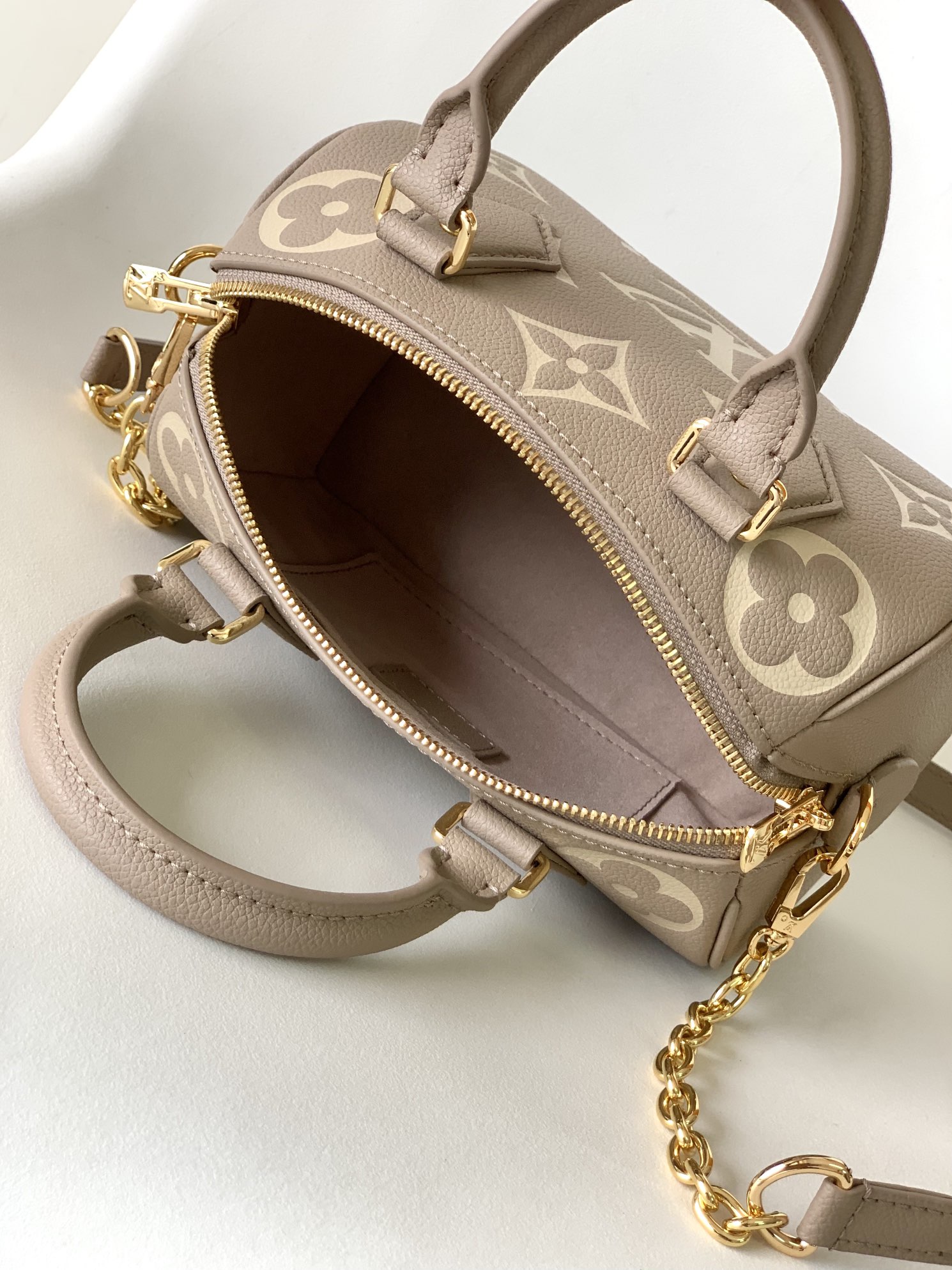Louis Vuitton Sedy Bandouliere 20 Bag - Image 8