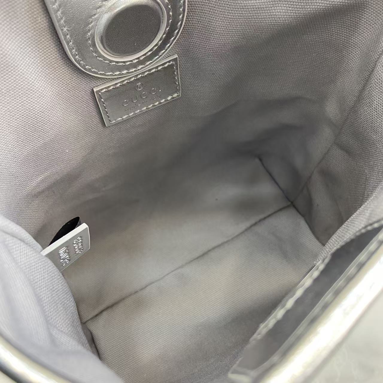 Gucci Model 847090 Apricot Silver Bag - Image 8