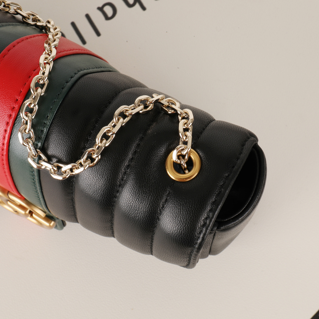 Gucci Leather Bag, Model A006X1 - Image 8