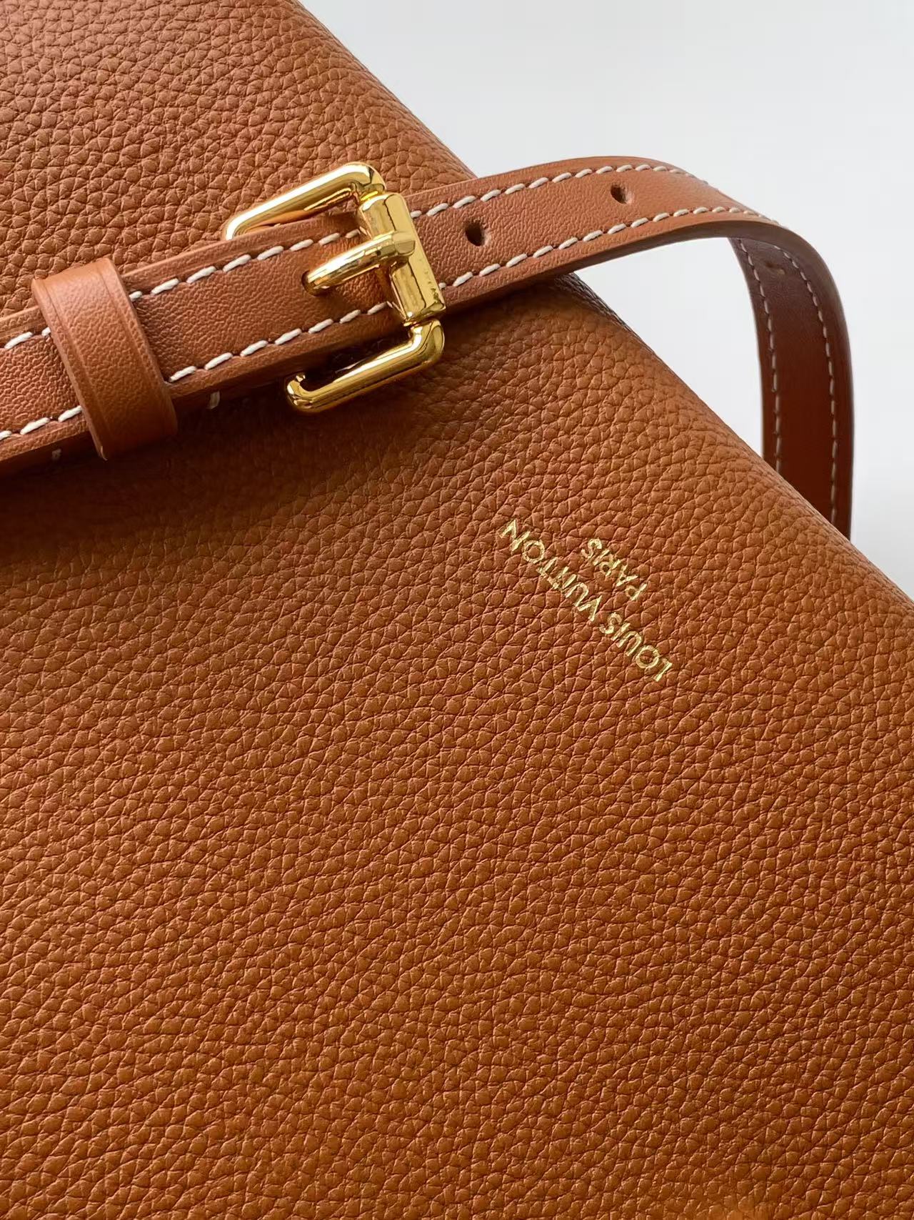 Louis Vuitton Side Trunk Medium Handbag - Image 8