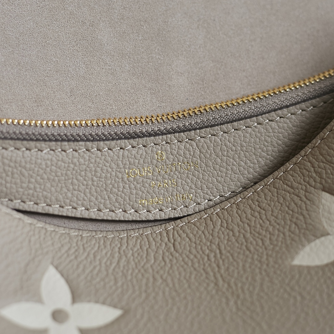 Louis Vuitton Diane Handbag M13231 - Image 8