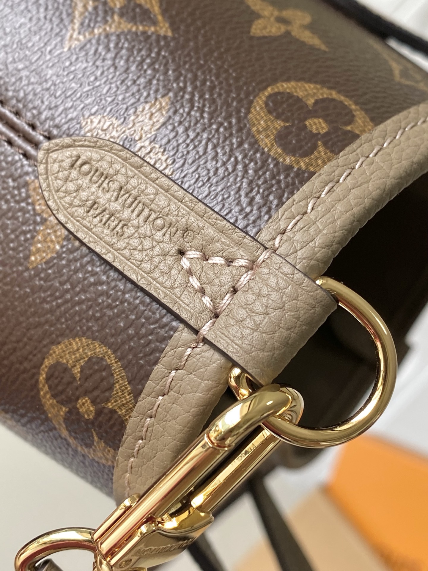 Louis Vuitton Bandoulière Inside Out BB Reversible Tote Bag - Image 8