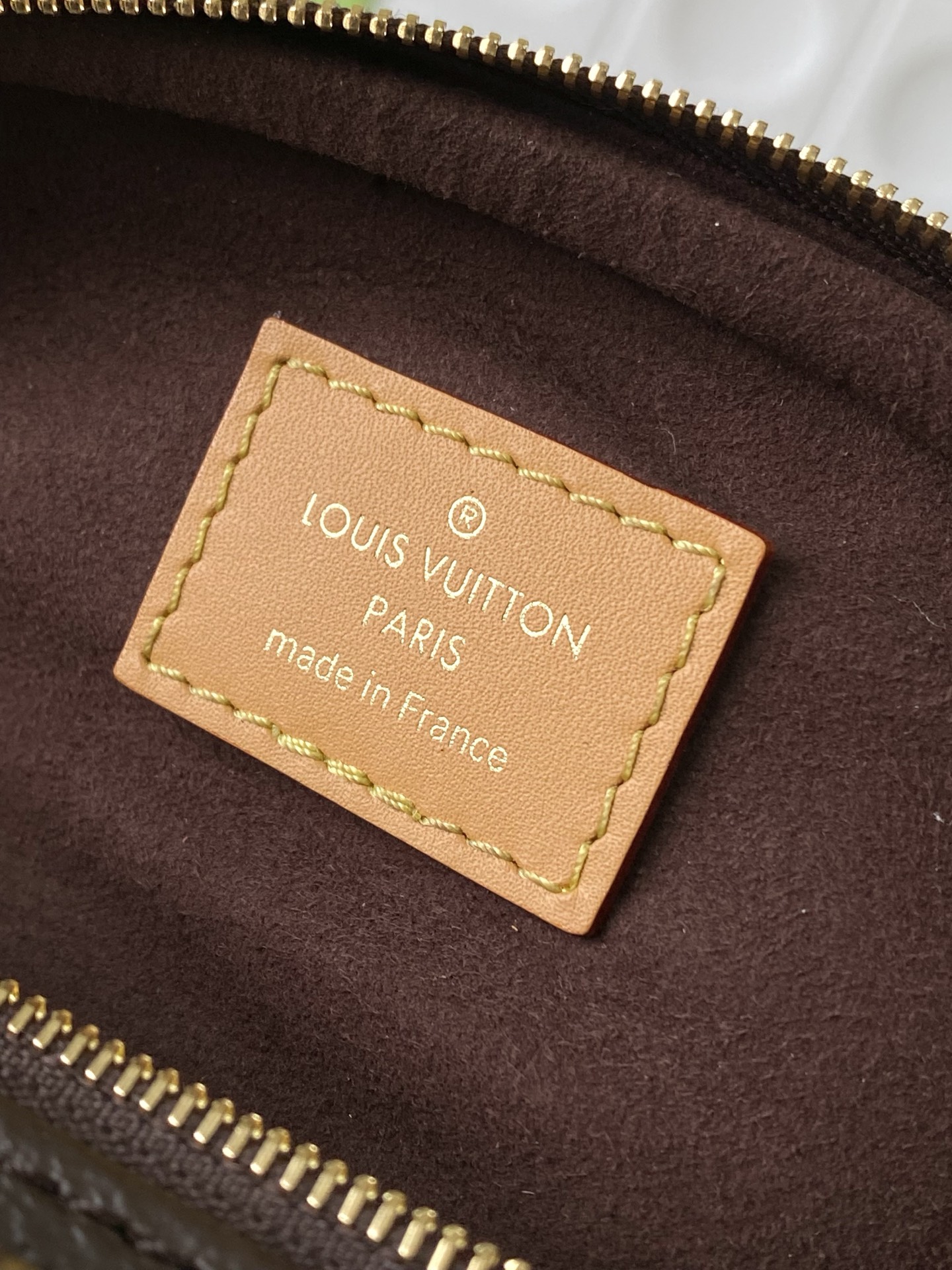 Louis Vuitton Mini Bumbag M82335 - Image 8